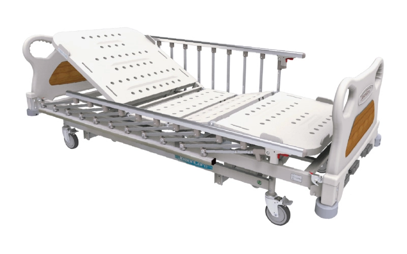 سرير مستشفى يدوي